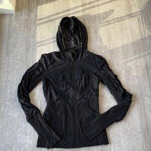 Lululemon reversible water resistant hooded jacket size 2